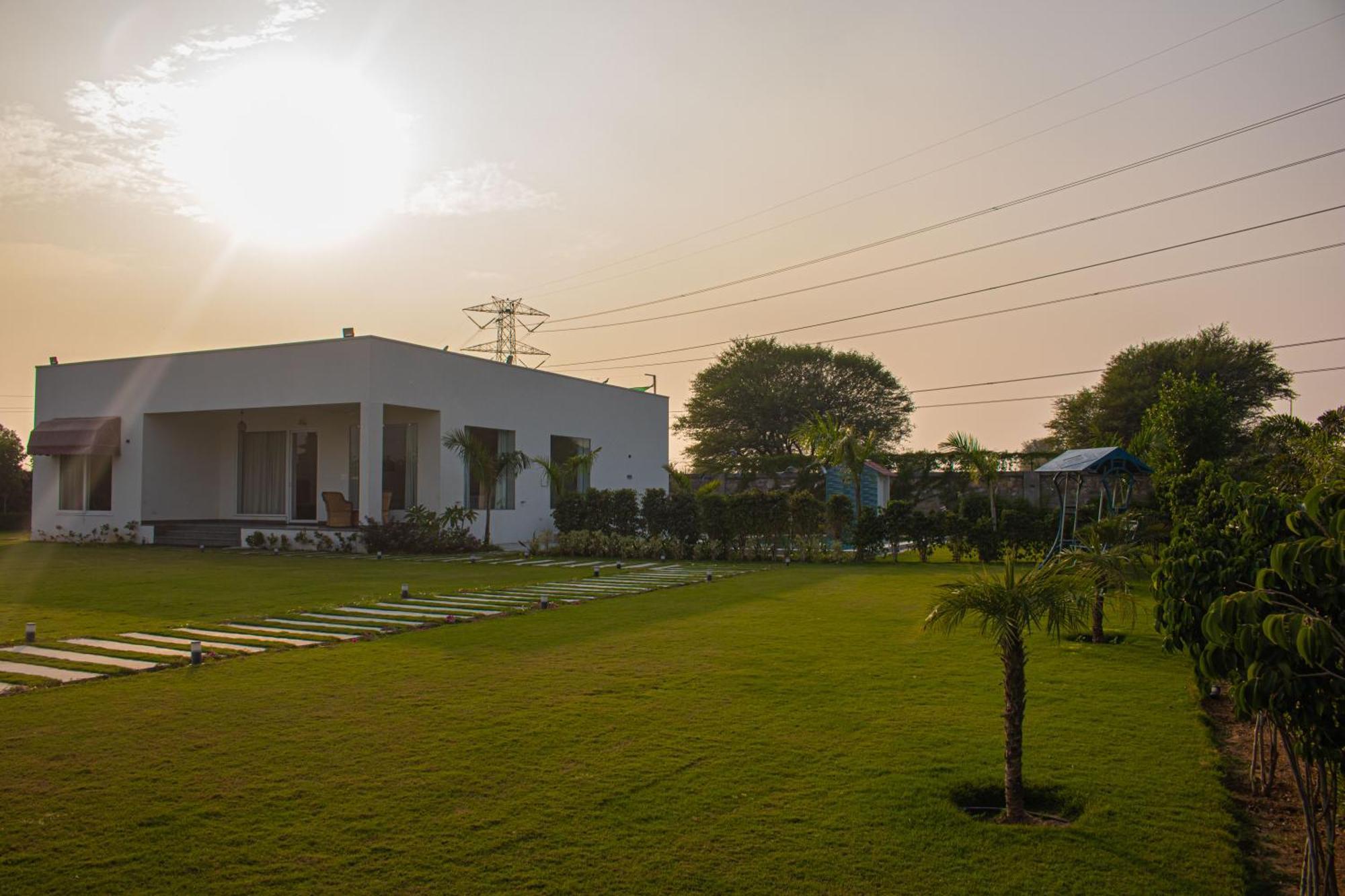فيلا The Peace- A Luxury 2Bhk Private Pool Farm جايبور المظهر الخارجي الصورة