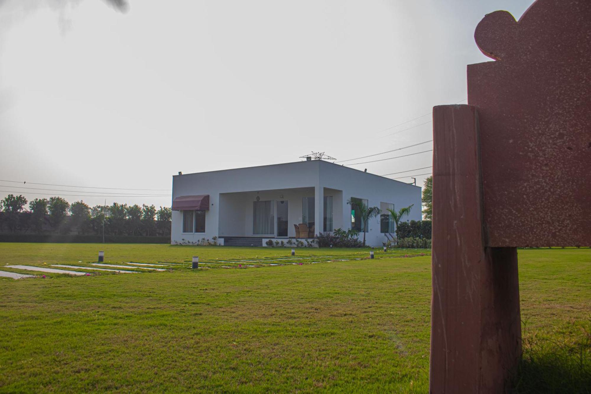 The Peace- A Luxury 2Bhk Private Pool Farm جايبور المظهر الخارجي الصورة