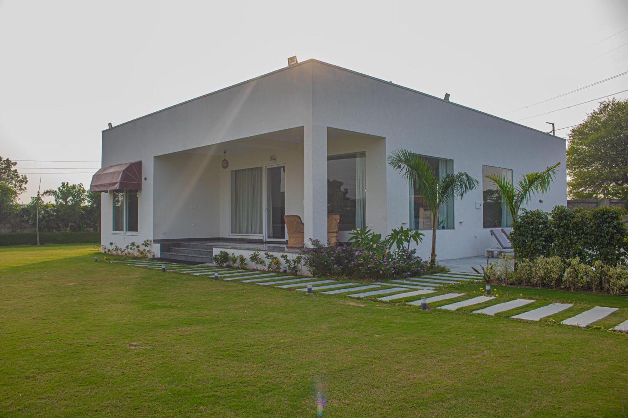 The Peace- A Luxury 2Bhk Private Pool Farm جايبور المظهر الخارجي الصورة