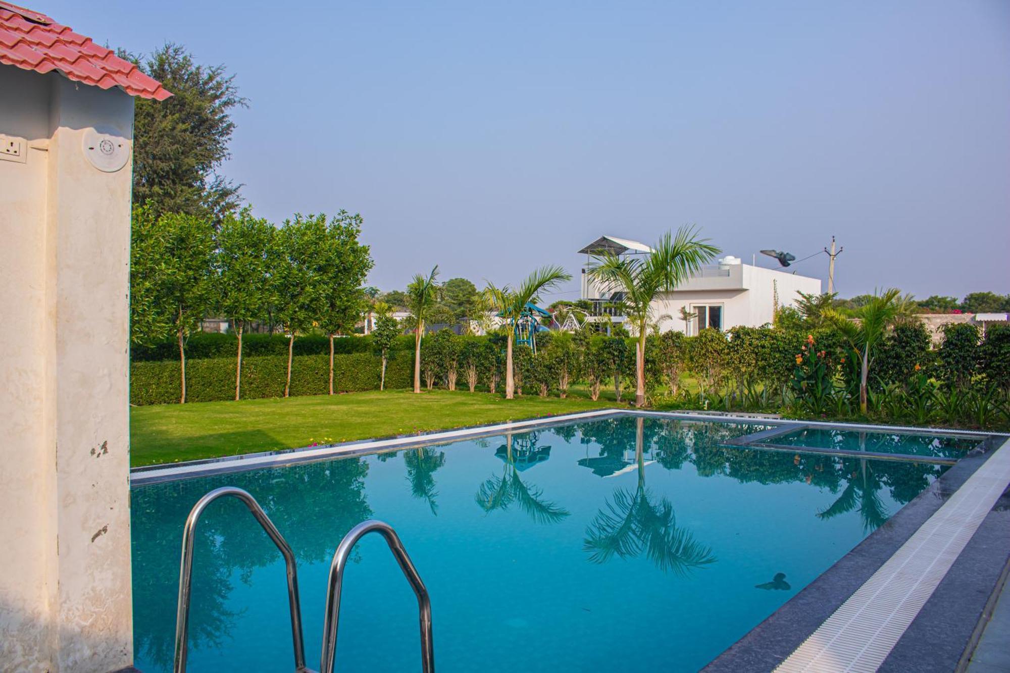 The Peace- A Luxury 2Bhk Private Pool Farm جايبور المظهر الخارجي الصورة