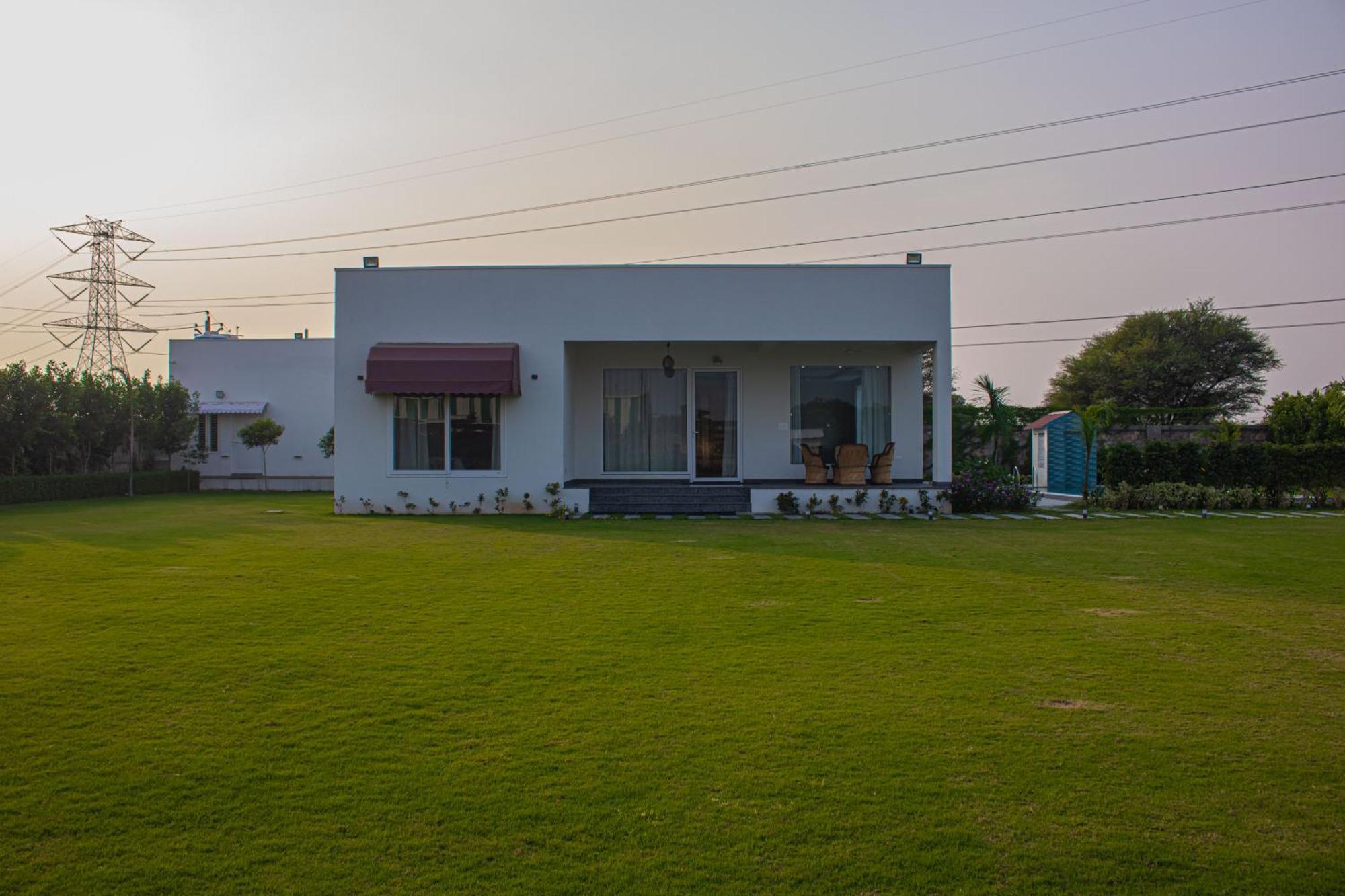 The Peace- A Luxury 2Bhk Private Pool Farm جايبور المظهر الخارجي الصورة